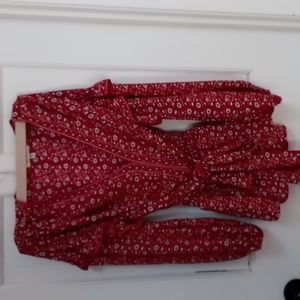 Beautiful floral max studio blouse